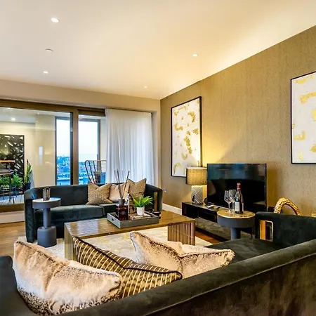 아파트 The @ Ryedale House