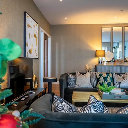 아파트 The @ Ryedale House *