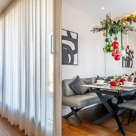 The @ Ryedale House *