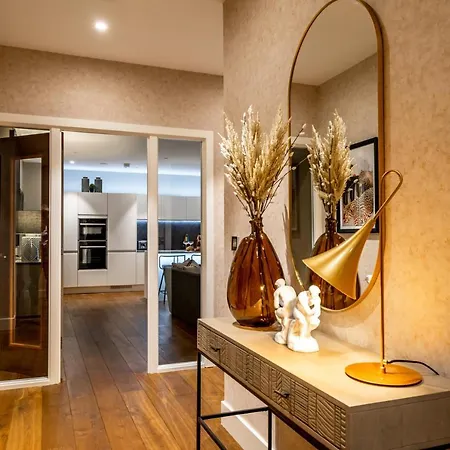 Апартаменты The @ Ryedale House