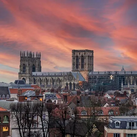 The @ Ryedale House *